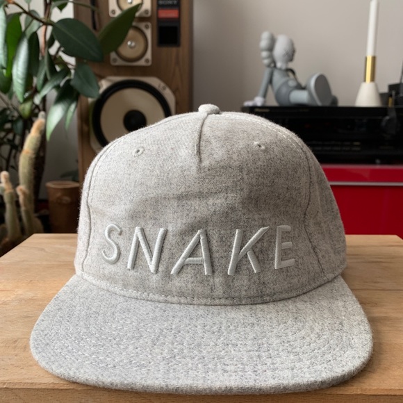 New wool baseball cap - Picture 1 of 3